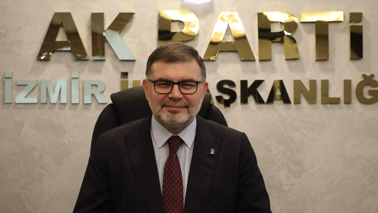 TÜRKİYE’Yİ AYDINLATAN GÜNEŞ İZMİR’DEN DOĞAR